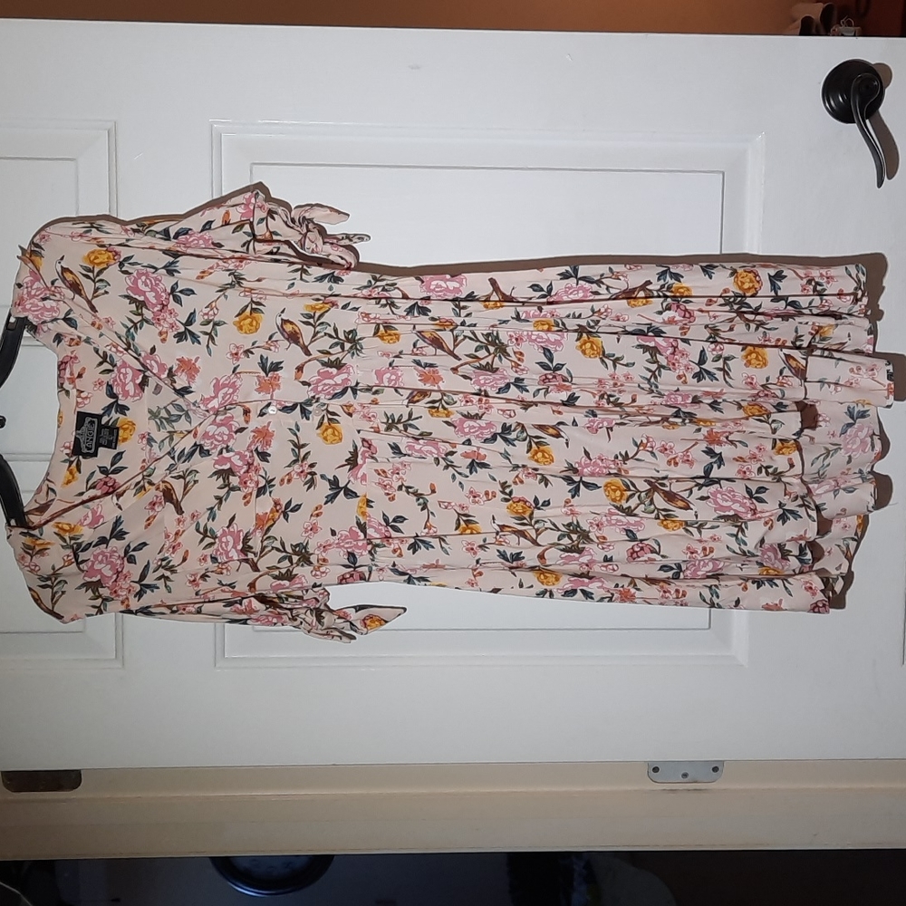 Angie pink floral bird dress button up Size Large